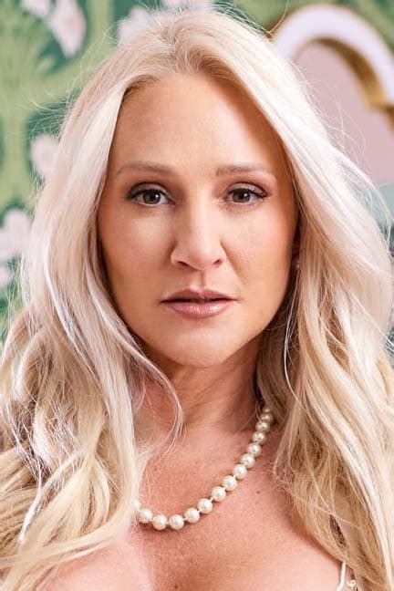 Stepmom Alexis Malone Porn Videos .